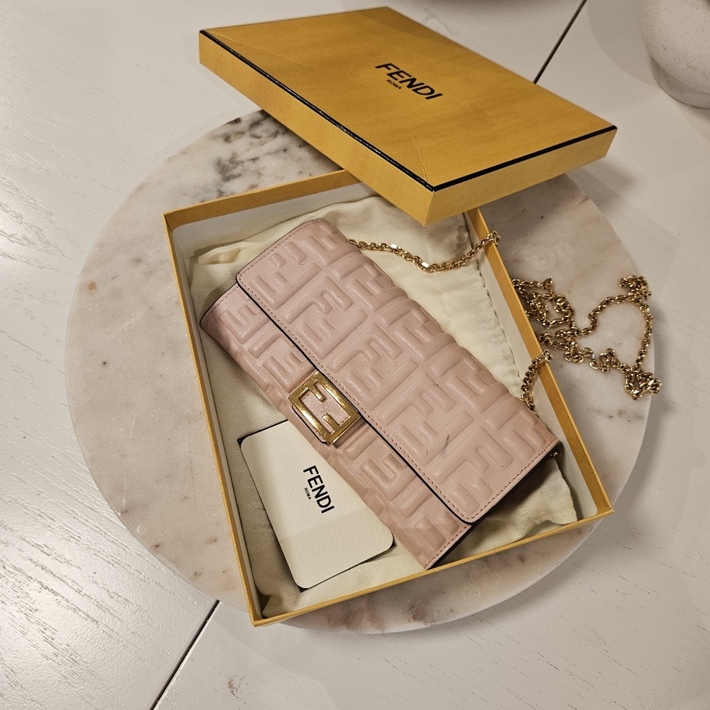 Fendi Baguette Continental Wallet With Chain, Pink nappa leather wallet